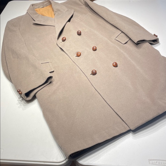 Crombie Taupe Virgin Wool Double-Breasted Overcoat - Size 46-47 XL - Picture 4 of 11